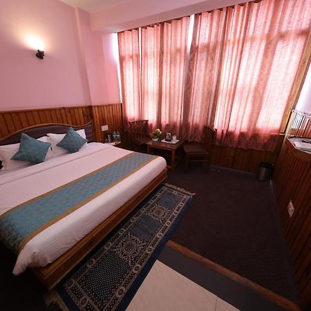 Hotel Yak Manāli Eksteriør billede