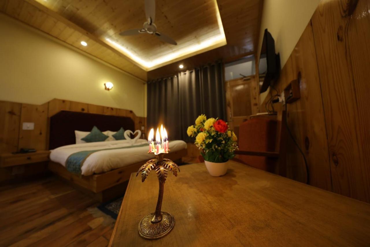 Hotel Yak Manāli Eksteriør billede