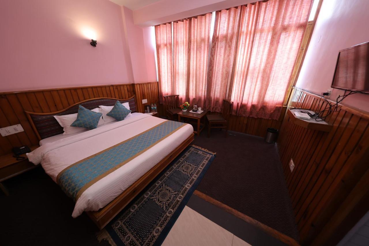 Hotel Yak Manāli Eksteriør billede
