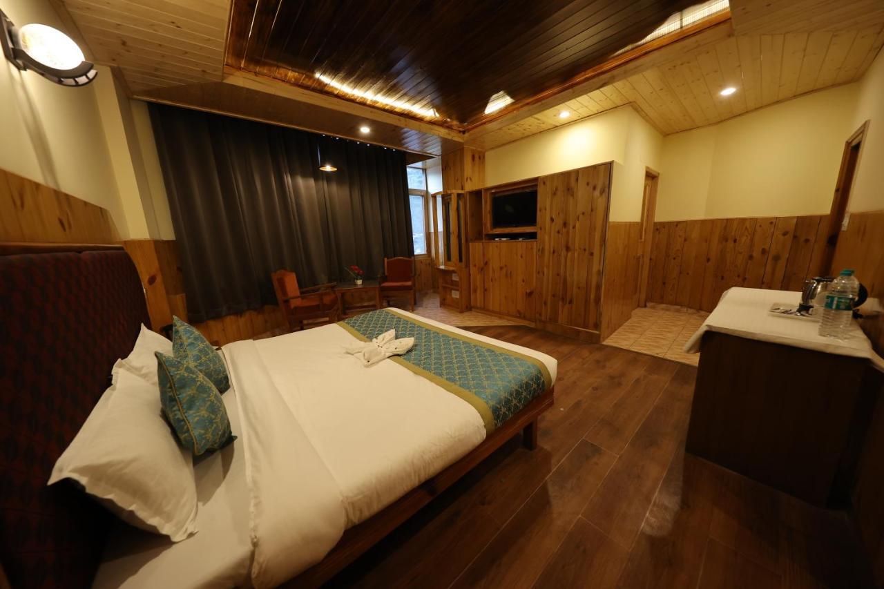 Hotel Yak Manāli Eksteriør billede